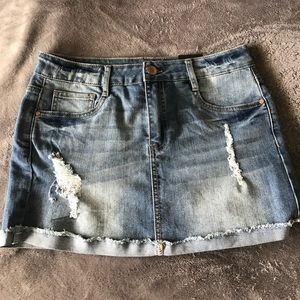 Mini jean skirt 💗